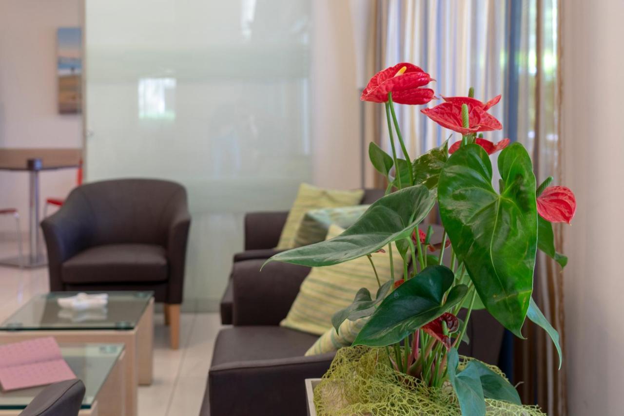 Hotel Adigrat Riccione Dış mekan fotoğraf