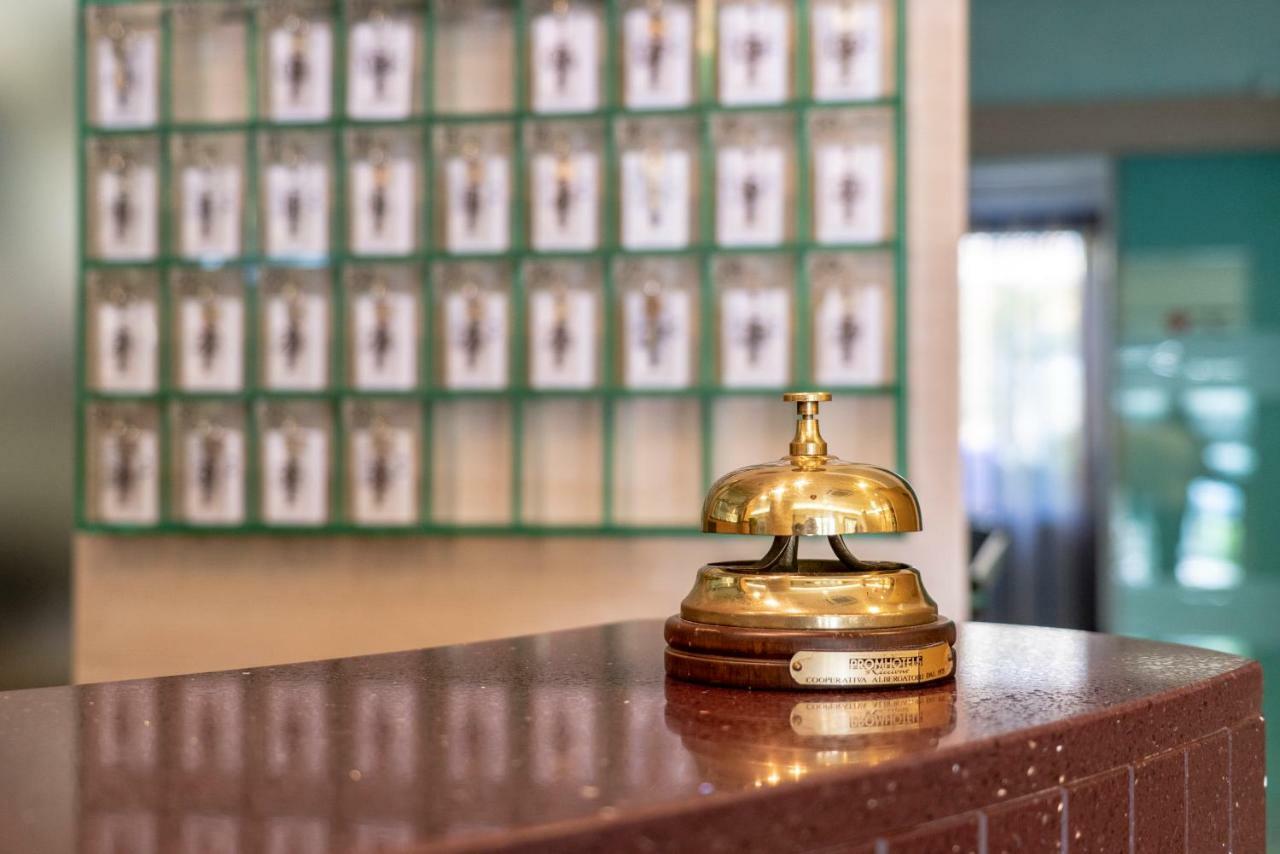 Hotel Adigrat Riccione Dış mekan fotoğraf