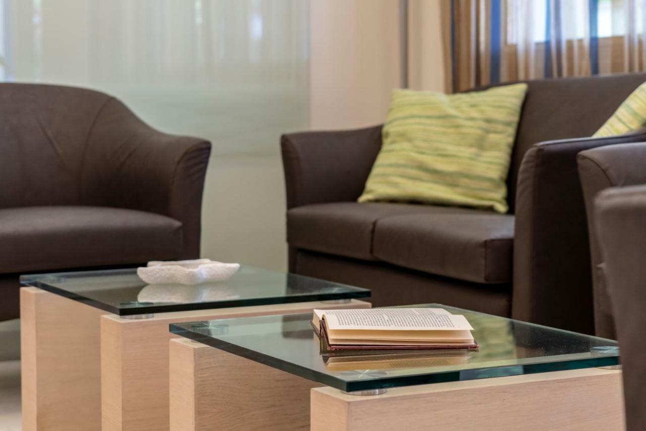 Hotel Adigrat Riccione Dış mekan fotoğraf