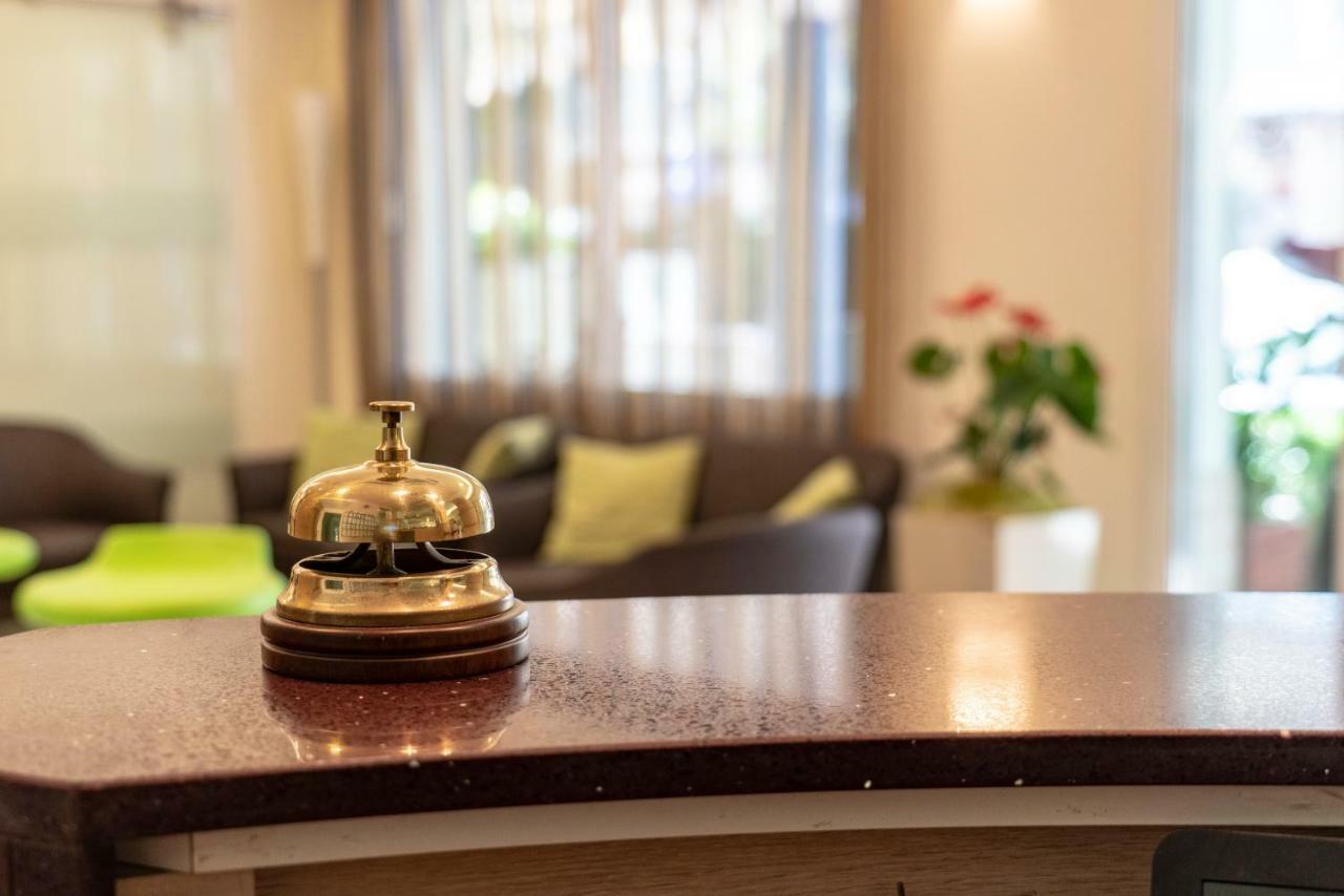 Hotel Adigrat Riccione Dış mekan fotoğraf